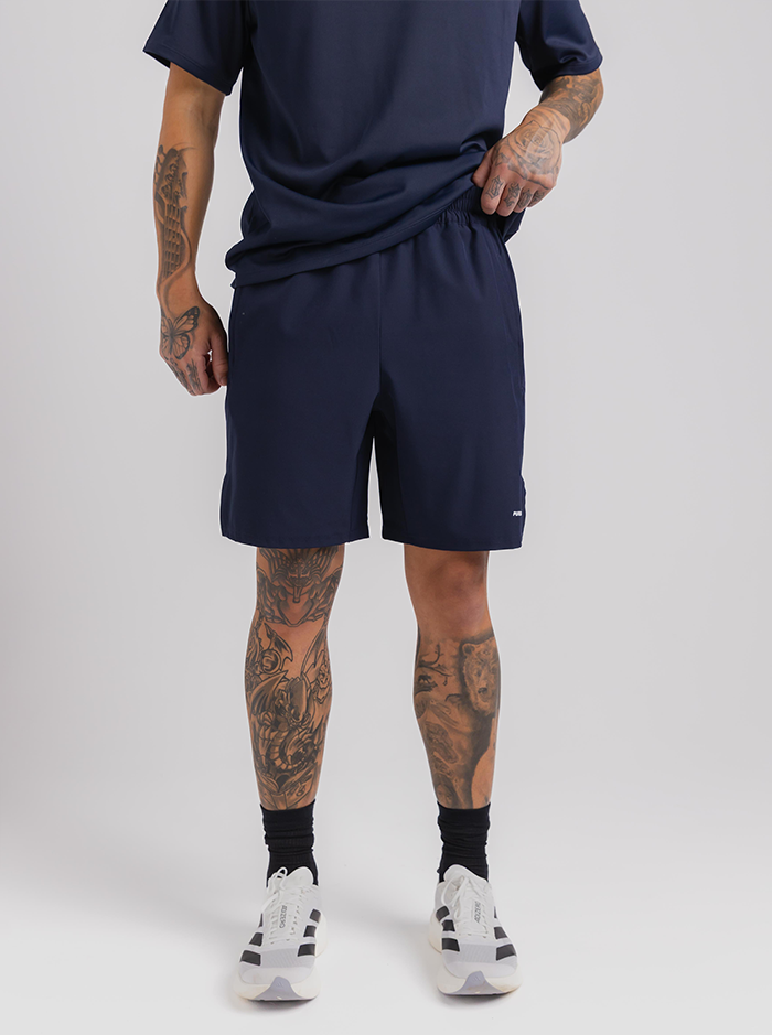 Performance Short 7" in Navy