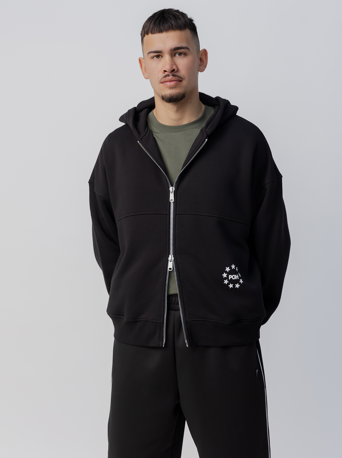 Star Heavyweight Zip Up in Court Black