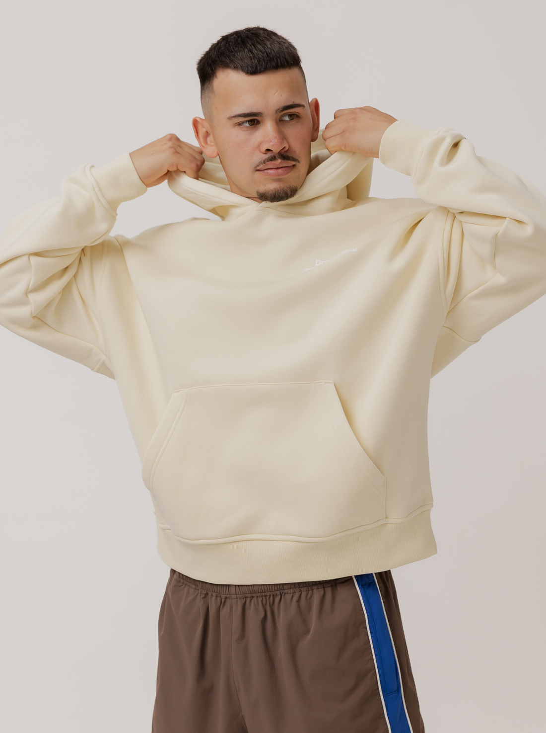 Basic Hoodie in Chalk