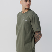 Track Tee in Grounded